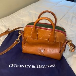DOONEY& BOURKE CAMERON CROSSBODY SATCHEL